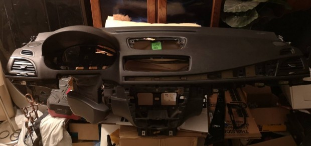 Renault Megane 3 mszerfal hj lgzskkal