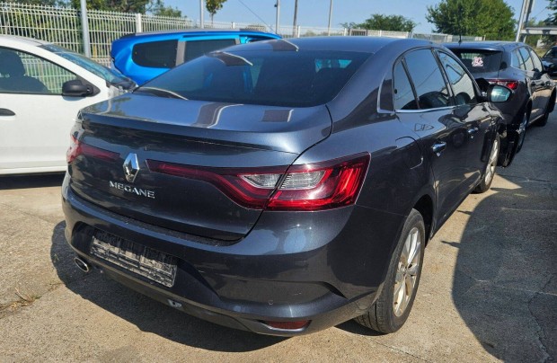 Renault Megane 4 Sedan alkatrsz bonts 2016-