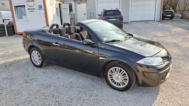 Renault Megane CC 2.0 Dynamique Keveset futott!...