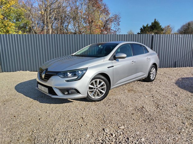 Renault Megane Grandcoup 1.6 SCe Limited Szv...