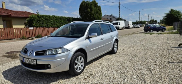 Renault Megane Grandtour 1.6 Advantage Szervizk...