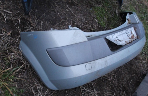 Renault Megane Hátsó lökhárító 8200142401 (91)