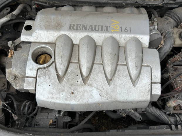 Renault Megane II 2 1.6 16v vlt kzi 5seb
