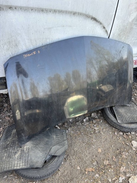 Renault Megane II 2 motorh�ztet� g�ptet� fekete