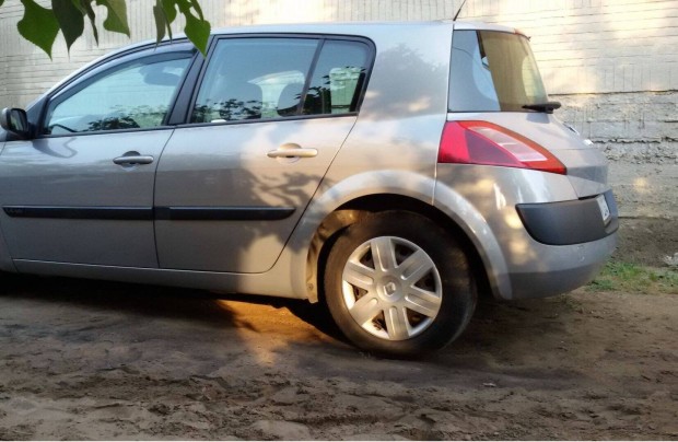 Renault Megane II 3 s 5 ajts bal hts lmpa izzfoglalat 89026013