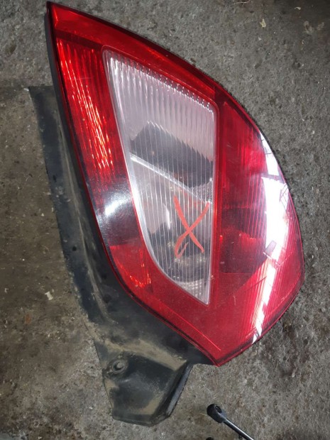 Renault Megane II Bal Hátsó Lámpa