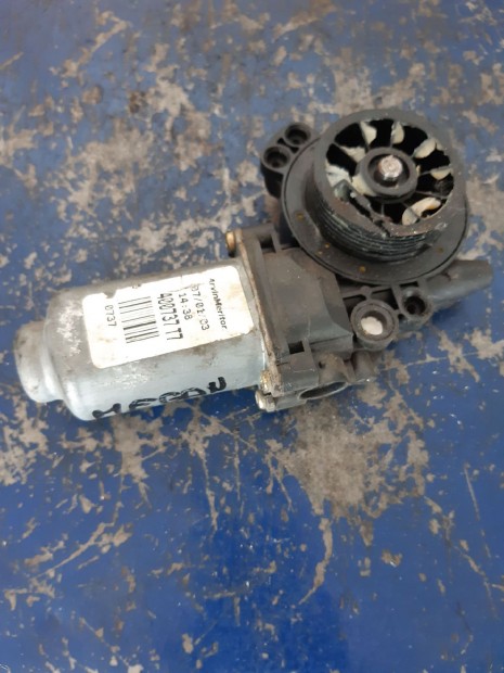 Renault Megane II Jobb Első Ablakemelő Motor