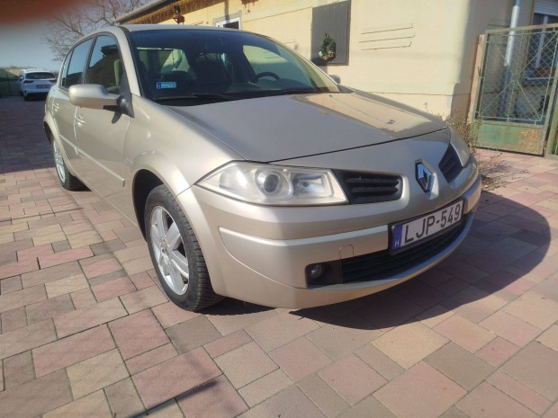 Renault Megane II Limuzin 158 ezer km, kl�m�s, von�horgos, kev�s km