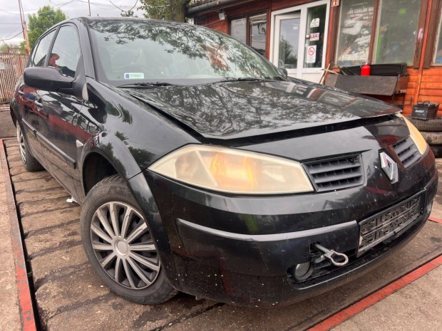Renault Megane II (2004) 1.4i K4JD Alkatrészek #M2560