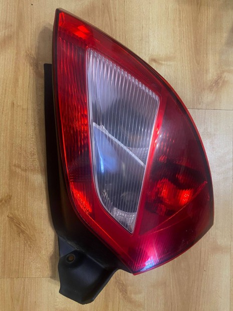 Renault Megane II bal hátsó lámpa 8200073236