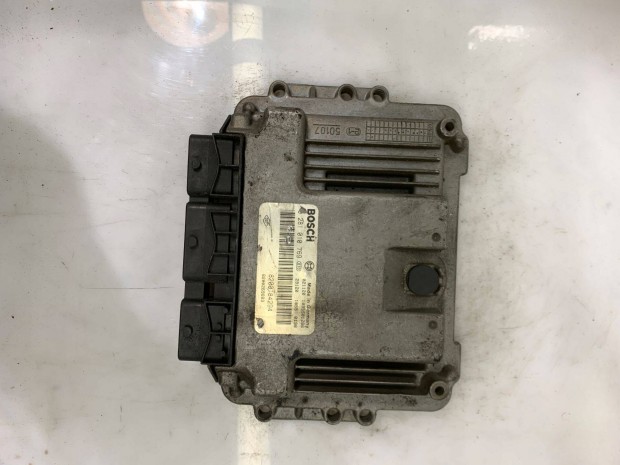 Renault Megane II motorvezérlő elektronika 0281010769 8200184294