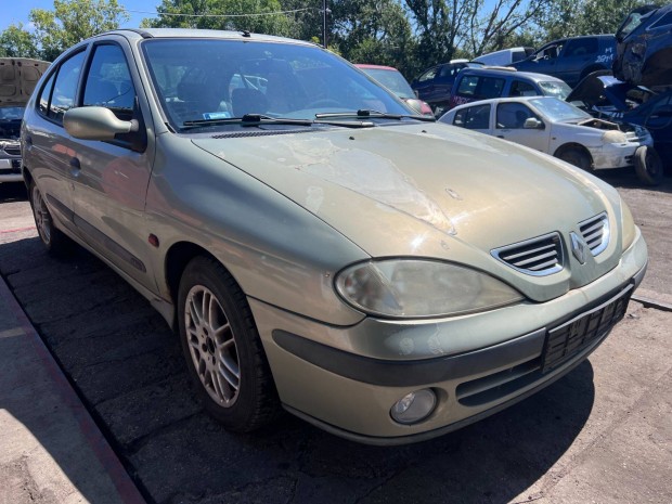 Renault Megane I/2 (2000) 1.4i K4JC Alkatrszek #M2916