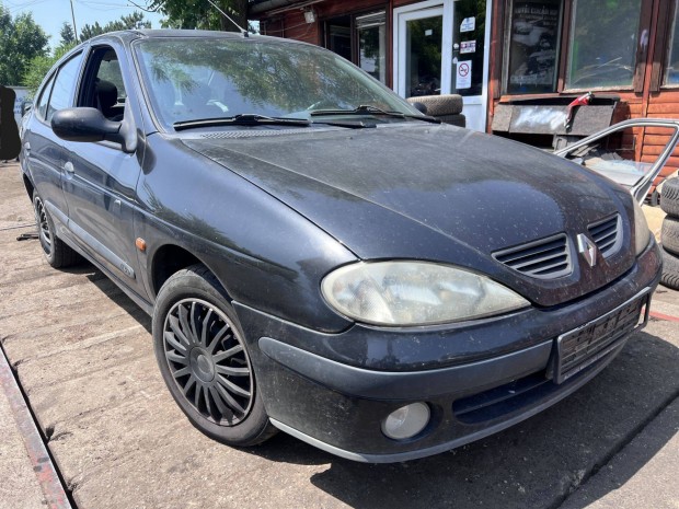 Renault Megane I/2 (2002) 1.6i K4MA Alkatrészek #M2714