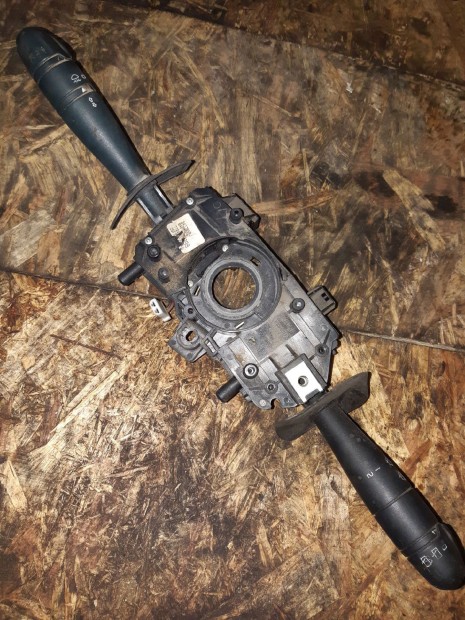 Renault Megane I Bajuszkapcsol�