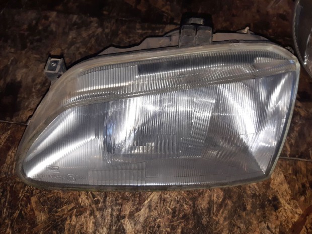 Renault Megane I Jobb Els� L�mpa + Elektromos Magass�g �ll�t� Motor