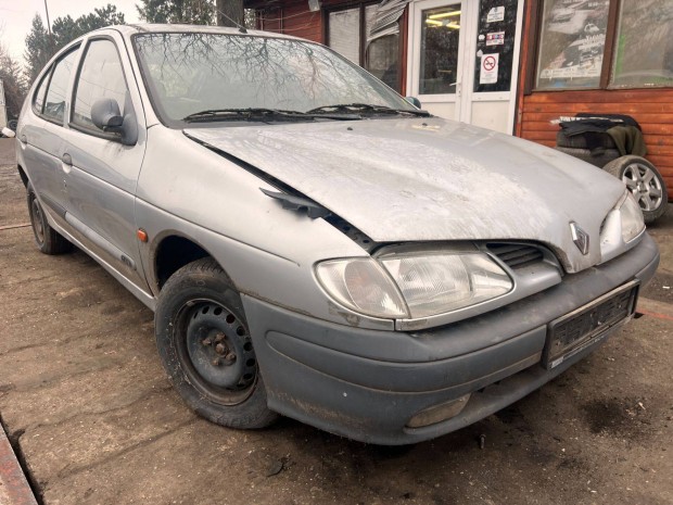 Renault Megane I (1996) 1.4i E7J3 Alkatrszek #M2199