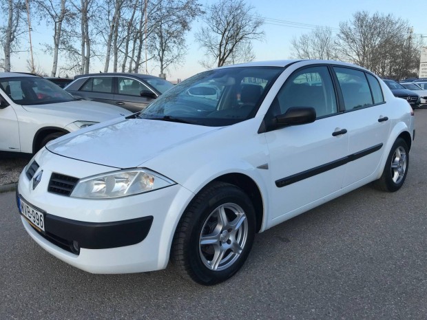 Renault Megane Limousine 1.4 Authentique Magyar...