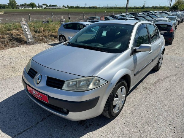 Renault Megane Limousine 1.4 Authentique Magyar...