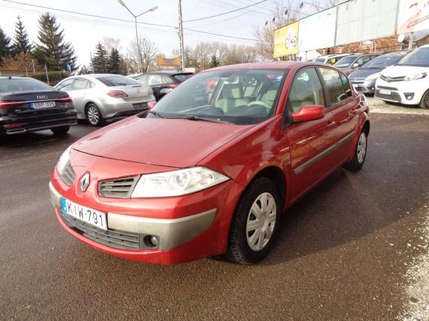 Renault Megane Limousine 1.4 Premiere 145000km !