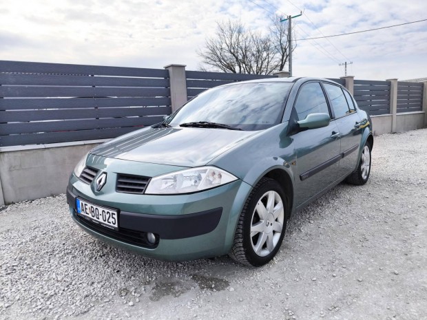 Renault Megane Limousine 1.6 Authentique 156eKm...