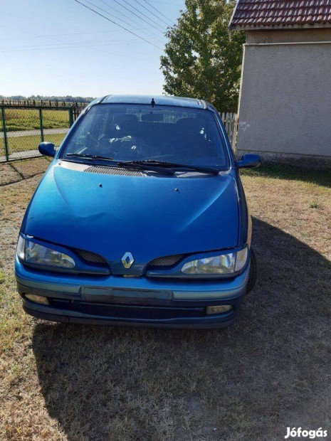 Renault Mégane Scénic 1,6 RT alkatrésznek vagy donornak