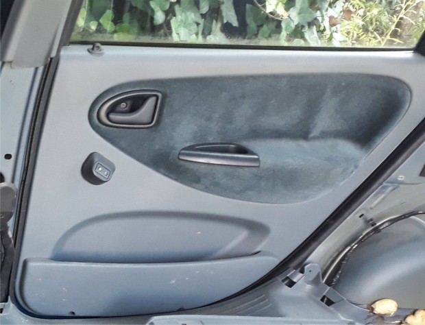 Renault Megane Scenic jobb hts ajt elad