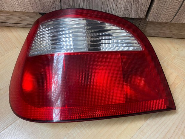 Renault Megane bal hátső lámpa