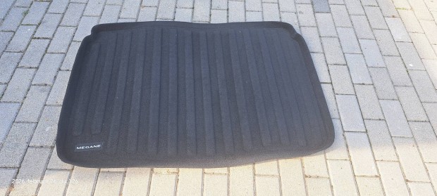 Renault Megane csomagtart� t�lca