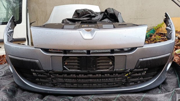 Renault Mgane els lkhrt (rszeivel)