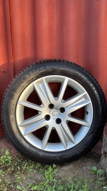 Renault Megane gyári 17" alufelni 4x100 205/55R17 gumik