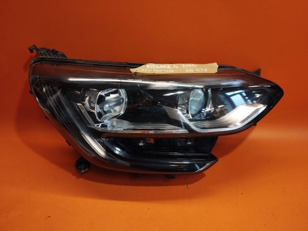 Renault Megane jobb halogén lámpa 260100141R (M.60.522)