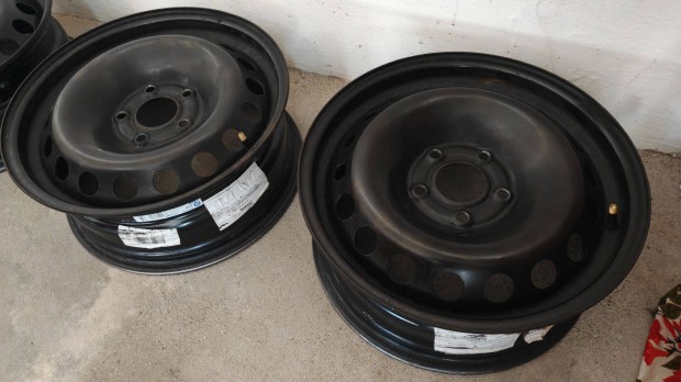 Renault Megane lemezfelni 6,5Jx16 5*114,3 ET47 4 db. + tart�