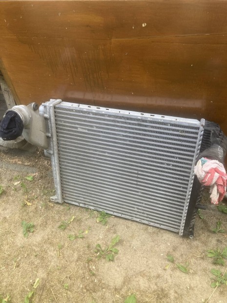 Renault Midlum 220 Dxi intercooler újszerű állapotban