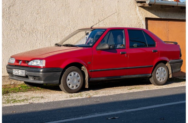 Renault R 19 1.4 RL Sedan 1.M.o-i nyugdjas tulajdonostl, garzs