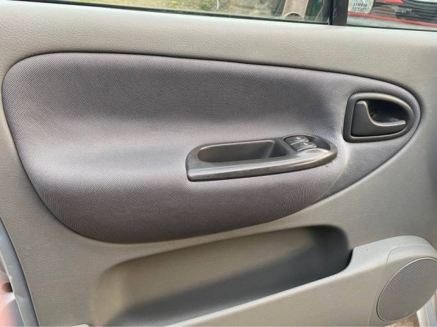 Renault Scenic 1/2 ajt�k�rpitok