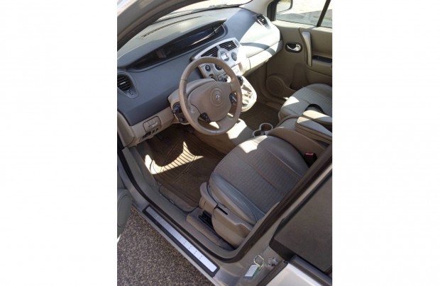 Renault Scenic 1.9 dci