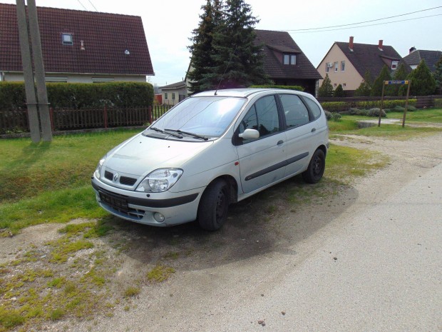 Renault Scenic 1.9 dci alkatrszek elad Veszprmben