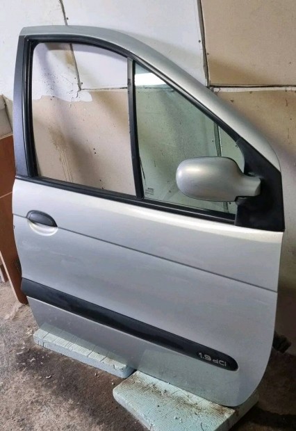Renault Scenic 1 jobb els ajt 