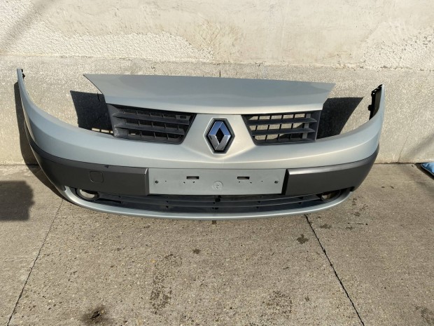 Renault Scenic 2 első lökhárító 2003-2006-ig