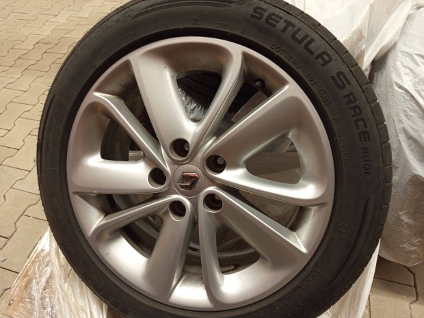 Renault Scenic III gyri alufelni 205/55/R17 nyri gumival