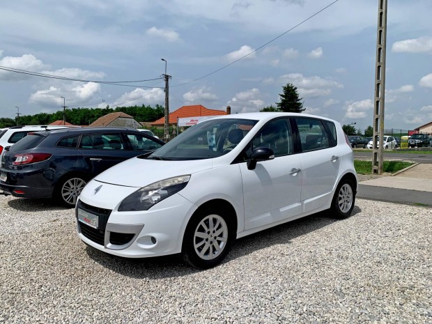 Renault Scenic Scénic 1.5 dCi Privilege Navigác...