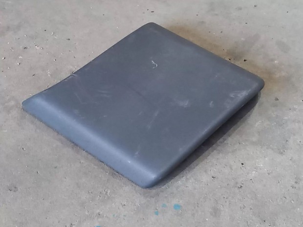 Renault TRAFIC Opel VIVARO 01 Bal oldal B oszlop d�szl�c d�sz l�c 8334