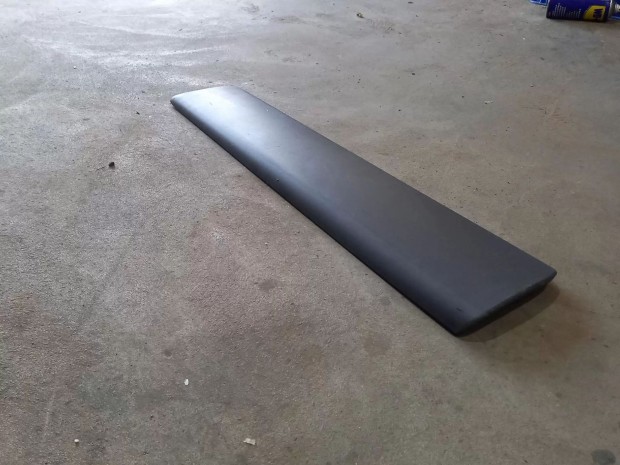 Renault TRAFIC Opel VIVARO 01- Jobb els� ajt� d�szl�c d�sz l�c 8335