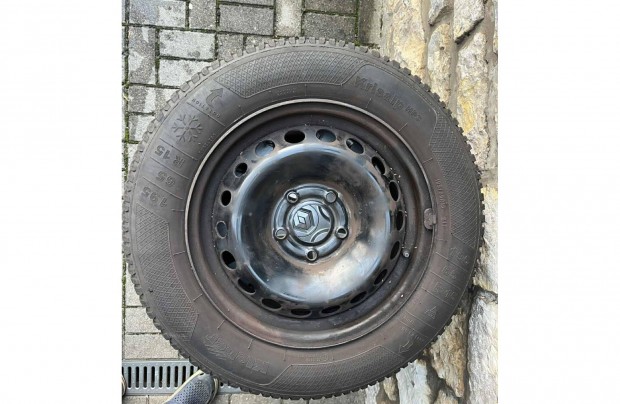 Renault Tli garnitra dsztrcsval (195/65R15)
