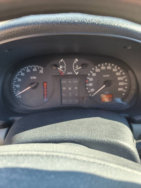 Renault Thalia 1.4 16 V benzines -automata