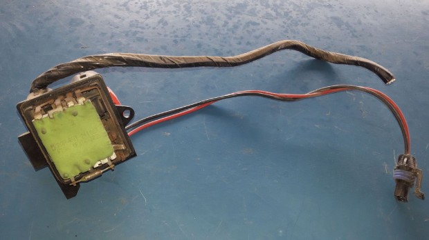 Renault Thalia I F�t�s Ellen�ll�s