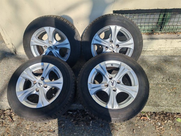 Renault Th�li�hoz alufelni, kb. 5 000 km-t futott ny�ri gumiabroncs