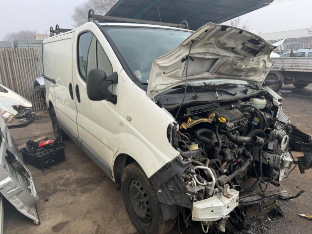 Renault Trafic 2.0 -M9RA6- bontott alkatrszek