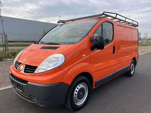 Renault Trafic 2.0 dCi L1H1P1 folyamatosan szer...
