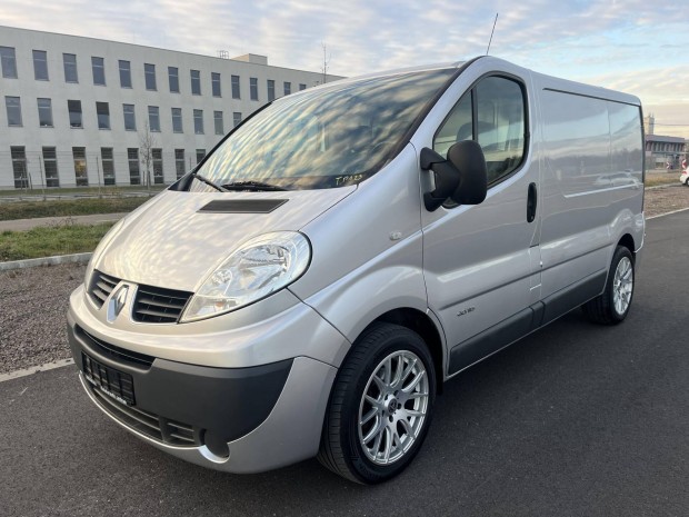 Renault Trafic 2.0 dCi L1H1P1 vgig vez. szerv....